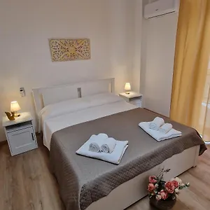https://pomelia-house.palermohotels.org